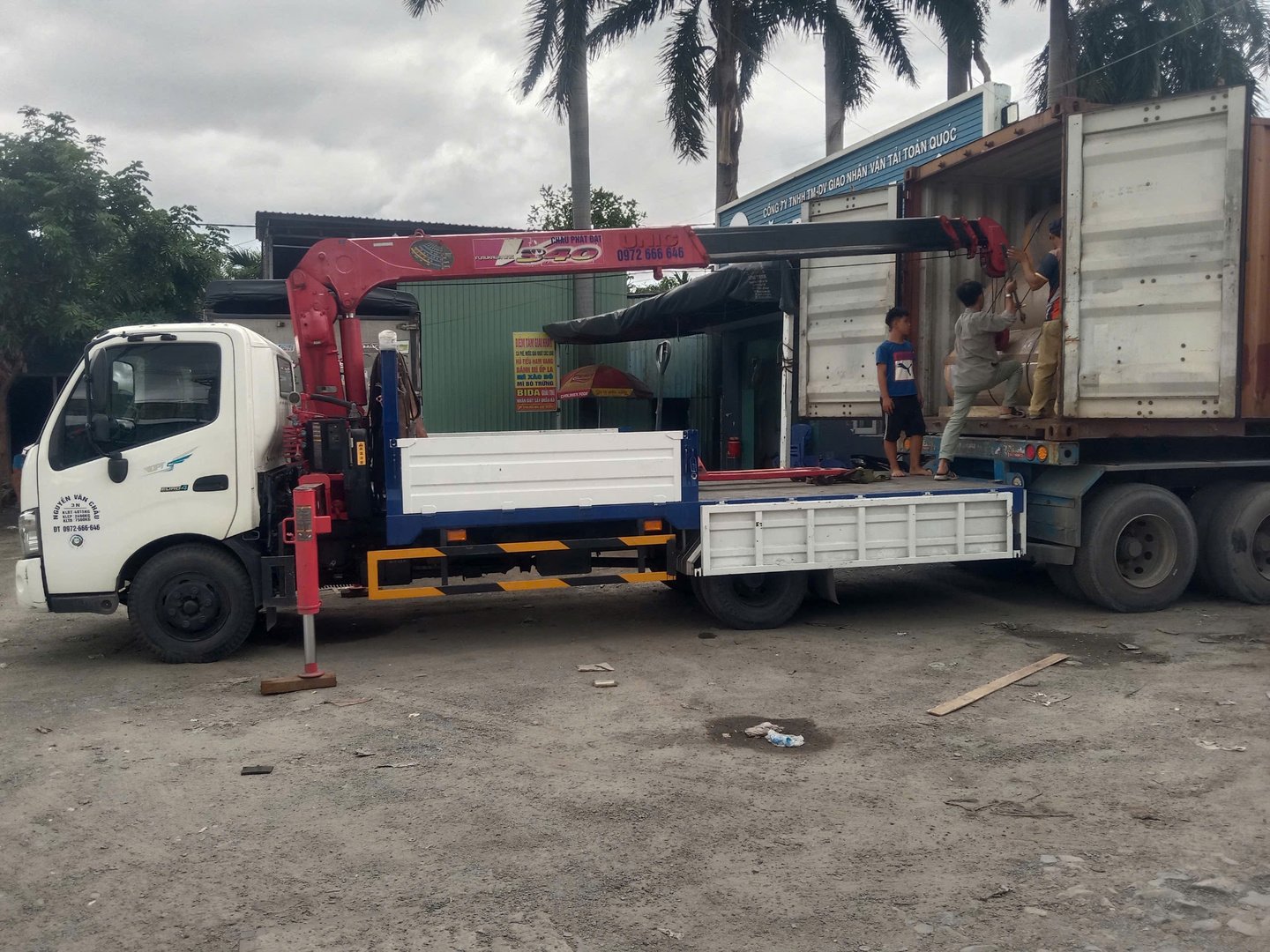 Xe Cẩu Chuyên Dự Án – Không Ngại Xa